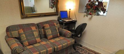 Hillside Inn Lobby