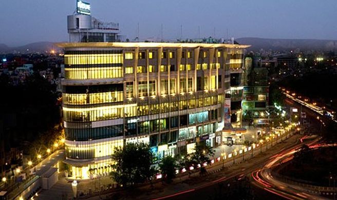 5 by Oyo Metropolitan Exterior