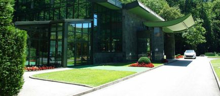 Hotel As Exterior