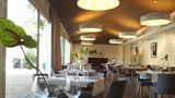 De la Ville Hotel Restaurant