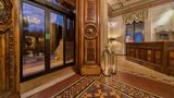 De la Ville Hotel Lobby