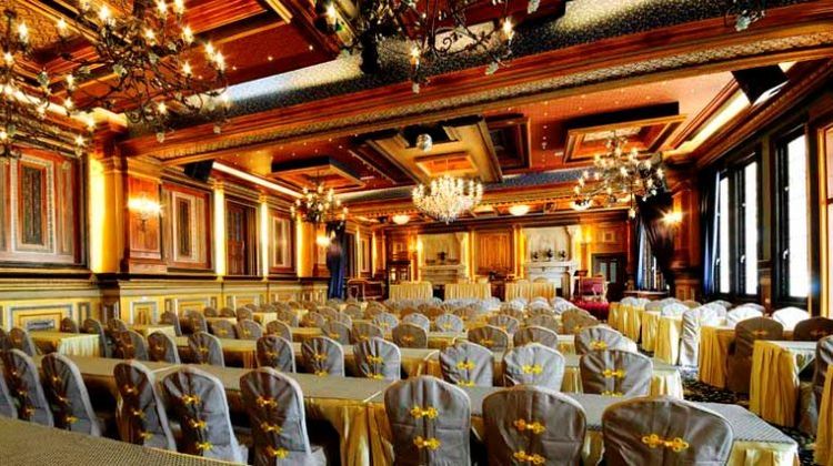 The Old England Manor Ballroom