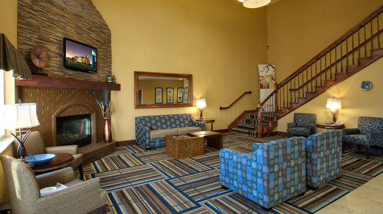 Holiday Inn Express Lobby
