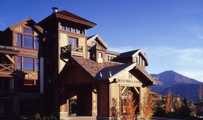 WestWall Lodge Exterior