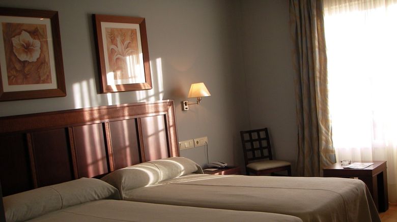 <b>Hotel Santiago Leon Room</b>. Images powered by <a href="https://www.leonardoworldwide.com/" title="Leonardo Worldwide" target="_blank">Leonardo</a>.
