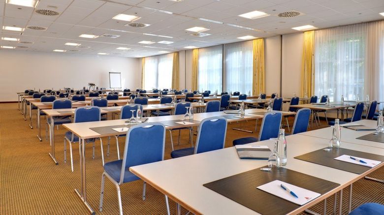 <b>Ibis Styles Neckarsulm Meeting</b>. Images powered by <a href="https://www.leonardoworldwide.com/" title="Leonardo Worldwide" target="_blank">Leonardo</a>.