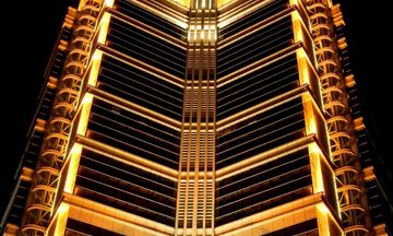 Skyline Plaza Hotel