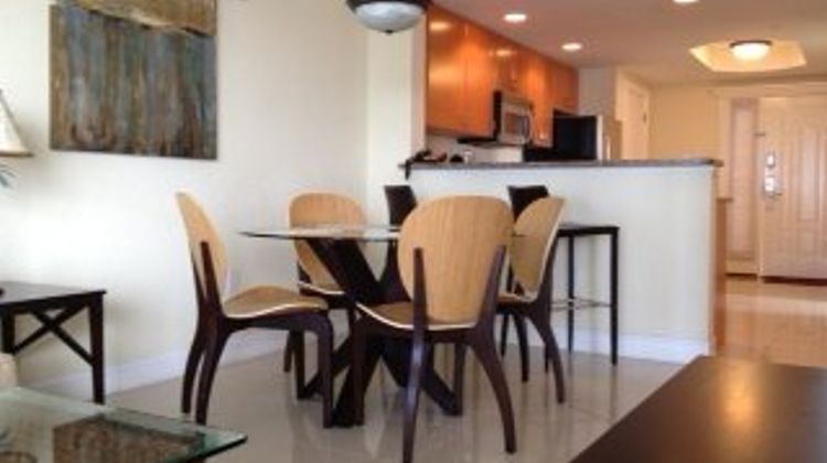 Sunset Vistas Beachfront Suites Room