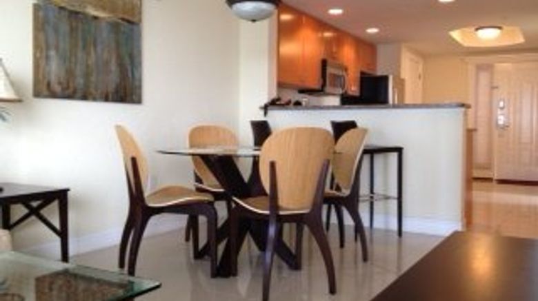 <b>Sunset Vistas Beachfront Suites Room</b>. Images powered by <a href="https://www.leonardoworldwide.com/" title="Leonardo Worldwide" target="_blank">Leonardo</a>.