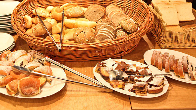 <b>Hotel Central Restaurant</b>. Images powered by <a href="https://www.leonardoworldwide.com/" title="Leonardo Worldwide" target="_blank">Leonardo</a>.