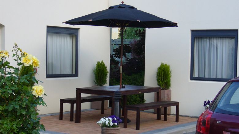 <b>Bella Vista Motel Wanaka Restaurant</b>. Images powered by <a href="https://www.leonardoworldwide.com/" title="Leonardo Worldwide" target="_blank">Leonardo</a>.