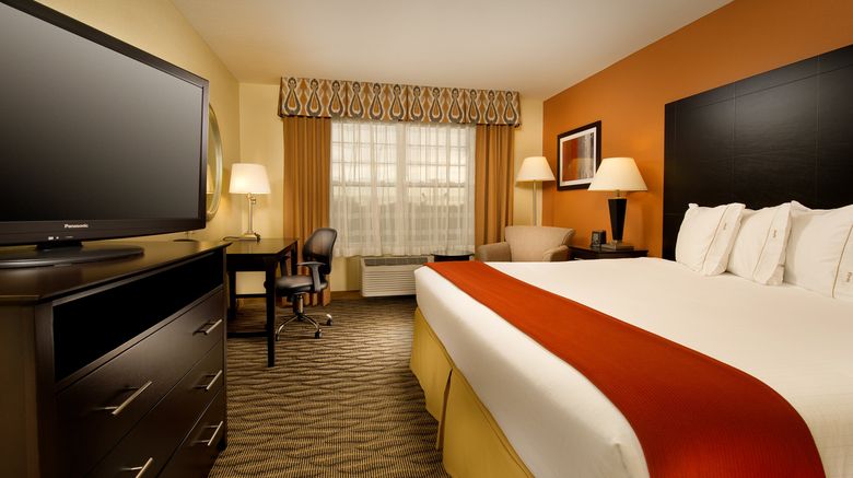 <b>Holiday Inn Express & Suites Room</b>. Images powered by <a href="https://www.leonardoworldwide.com/" title="Leonardo Worldwide" target="_blank">Leonardo</a>.