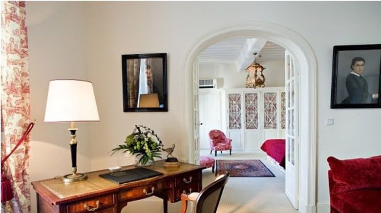 <b>Hotel de la Poste Beaune Room</b>. Images powered by <a href="https://www.leonardoworldwide.com/" title="Leonardo Worldwide" target="_blank">Leonardo</a>.