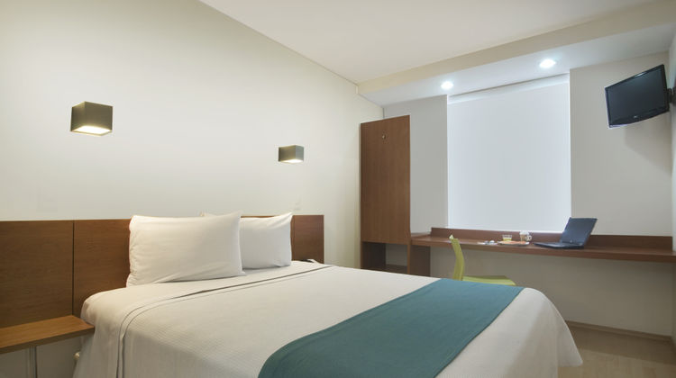 One Puebla Finsa Room