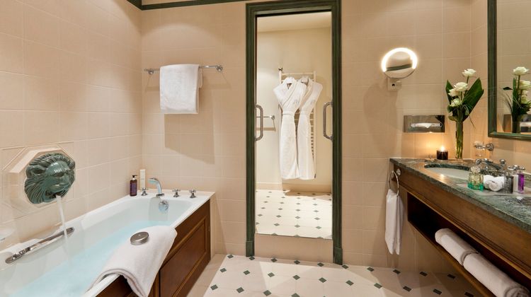 Hotel Royal Barriere Deauville Room