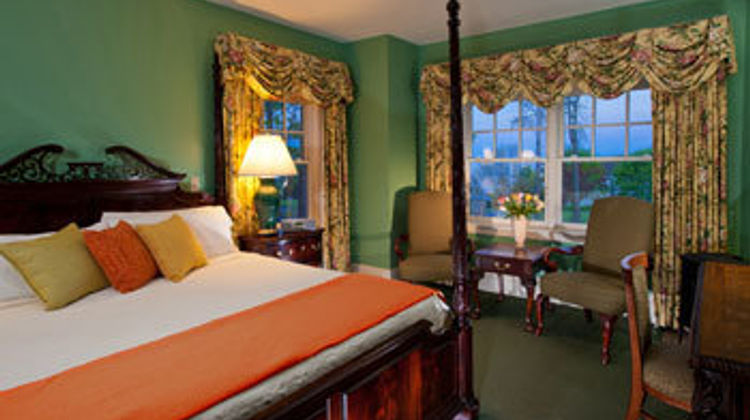 York Harbor Inn Room