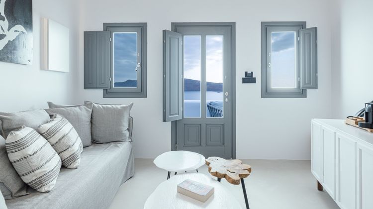 Ikies Santorini Room