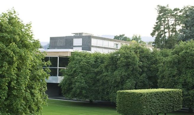 Swiss Re Centre for Global Dialogue Exterior