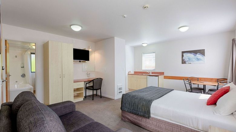 <b>Bella Vista Motel Taupo Room</b>. Images powered by <a href="https://www.leonardoworldwide.com/" title="Leonardo Worldwide" target="_blank">Leonardo</a>.
