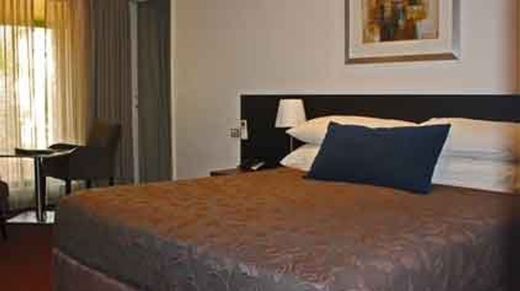 Karratha International Hotel Room