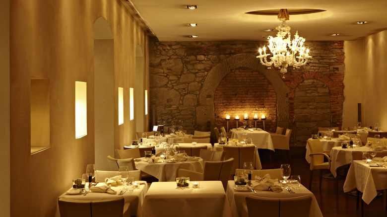 <b>Hotel des Balances Restaurant</b>. Images powered by <a href="https://www.leonardoworldwide.com/" title="Leonardo Worldwide" target="_blank">Leonardo</a>.