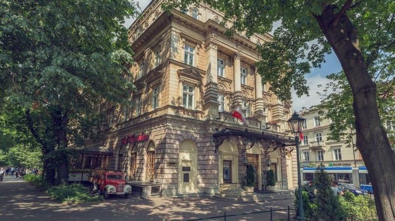 Royal Hotel Exterior. Images powered by <a href="https://www.leonardoworldwide.com" target="_blank" rel="noopener">Leonardo</a>.
