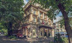 Royal Hotel