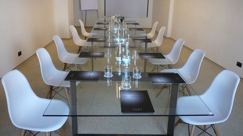 <b>Sarroglia Hotel Meeting</b>. Images powered by <a href="https://www.leonardoworldwide.com/" title="Leonardo Worldwide" target="_blank">Leonardo</a>.