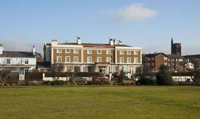 Royal Hotel Liverpool Exterior