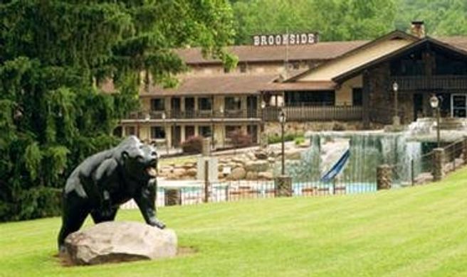 Brookside Resort Exterior