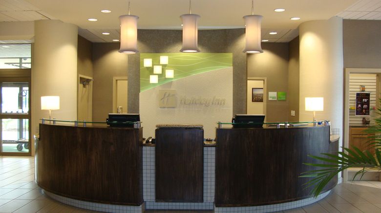 <b>Holiday Inn Portsmouth Downtown Lobby</b>. Images powered by <a href="https://www.leonardoworldwide.com/" title="Leonardo Worldwide" target="_blank">Leonardo</a>.