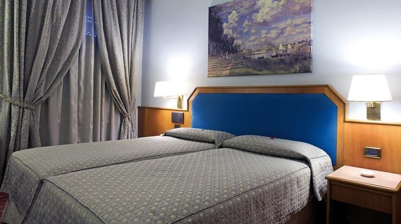 <b>iH Hotels Milano Eur Trezzano Room</b>. Images powered by <a href="https://www.leonardoworldwide.com/" title="Leonardo Worldwide" target="_blank">Leonardo</a>.