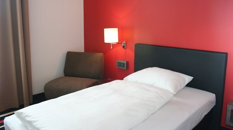 <b>Enso Hotel Room</b>. Images powered by <a href="https://www.leonardoworldwide.com/" title="Leonardo Worldwide" target="_blank">Leonardo</a>.