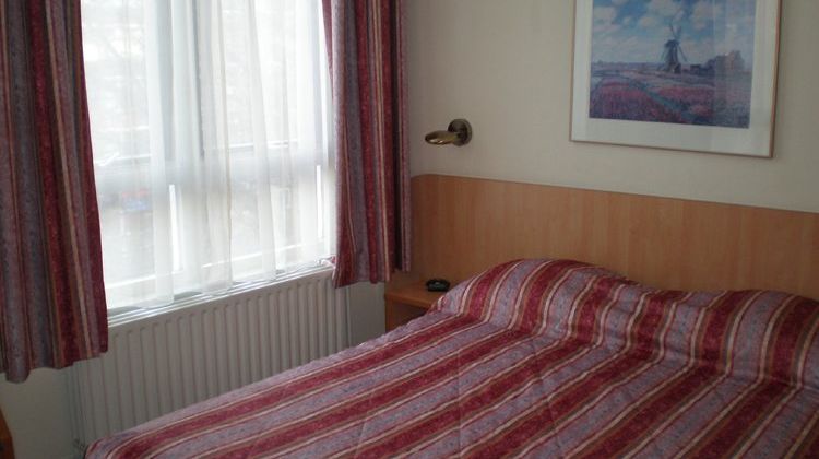 Hotel Rotterdam Room
