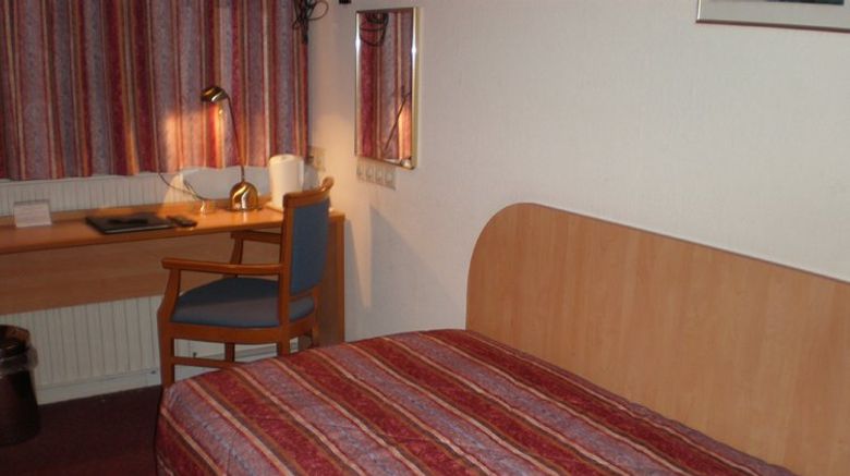 <b>Hotel Rotterdam Room</b>. Images powered by <a href="https://www.leonardoworldwide.com/" title="Leonardo Worldwide" target="_blank">Leonardo</a>.