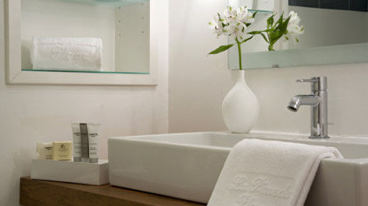 La Pinede Plage Room