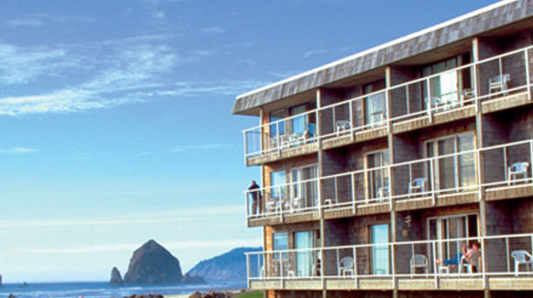 Tolovana Inn Exterior