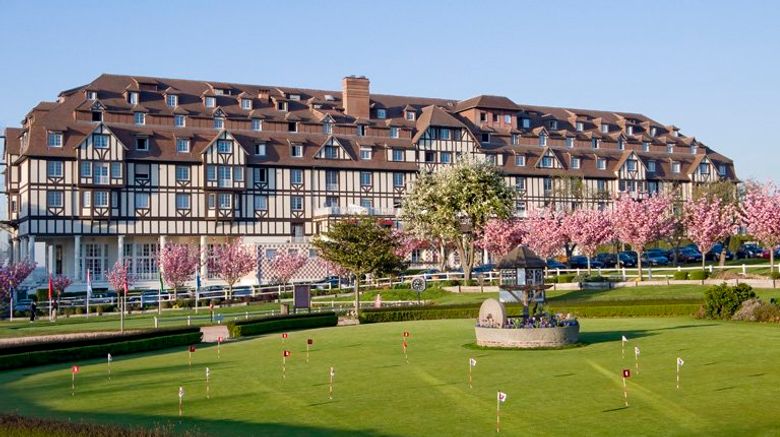 <b>Hotel du Golf Barriere Exterior</b>. Images powered by <a href="https://www.leonardoworldwide.com/" title="Leonardo Worldwide" target="_blank">Leonardo</a>.