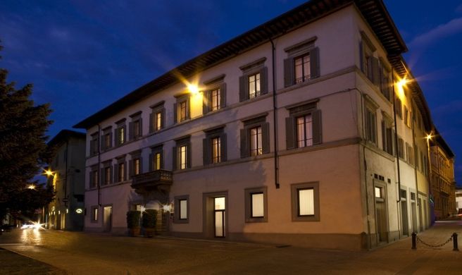 Hotel Tiferno Exterior