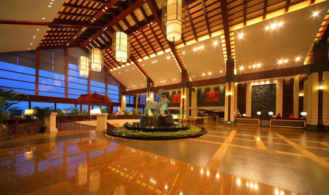 Wonderland Hotel Luxury Lobby