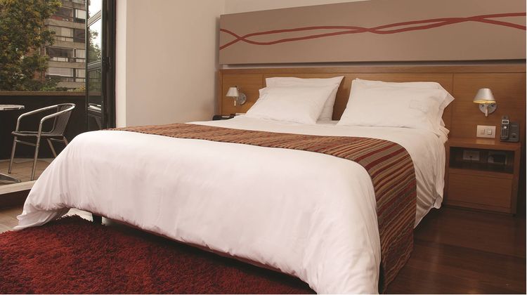bh La Quinta Hotel Room
