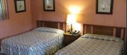 Four Seasons Motel Room