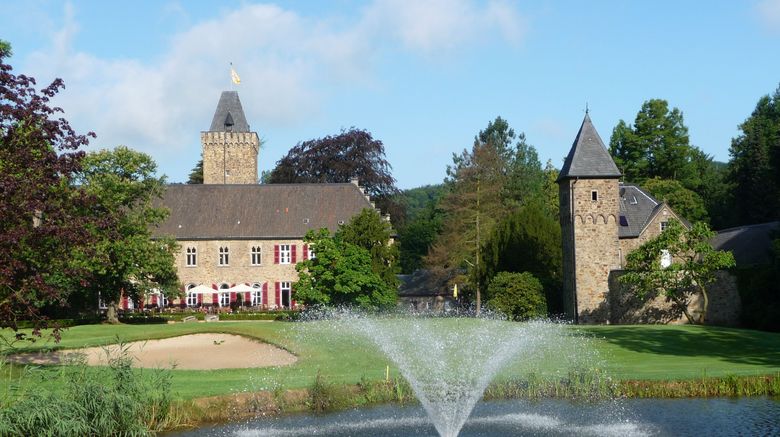 <b>Schlosshotel Hugenpoet Golf</b>. Images powered by <a href="https://www.leonardoworldwide.com/" title="Leonardo Worldwide" target="_blank">Leonardo</a>.