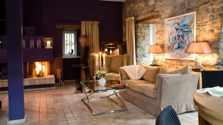 <b>Schlosshotel Hugenpoet Suite</b>. Images powered by <a href="https://www.leonardoworldwide.com/" title="Leonardo Worldwide" target="_blank">Leonardo</a>.