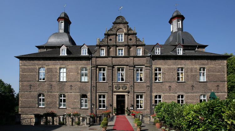 Schlosshotel Hugenpoet Exterior