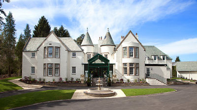 The Cairn Lodge & Hotel