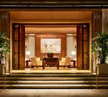 Halekulani Lobby