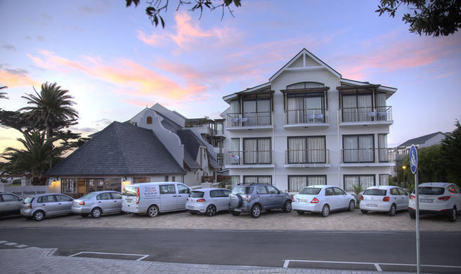 Harbour House Hotel Exterior