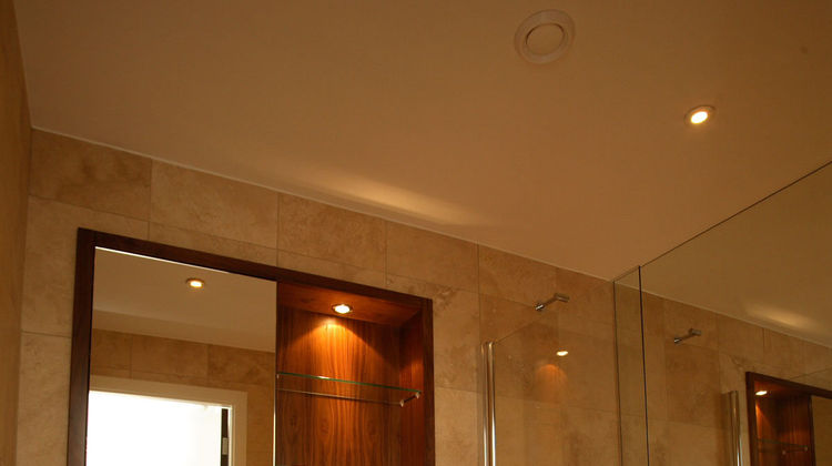 The Sir Thomas Hotel Room