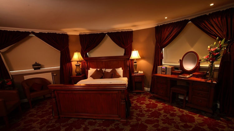 The Sir Thomas Hotel Exterior